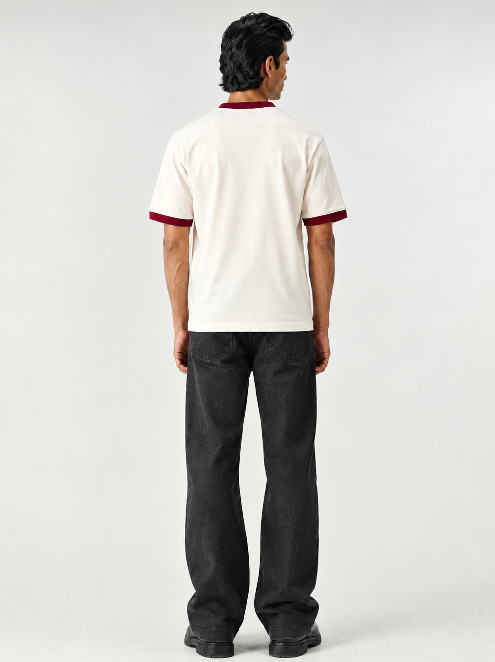 Alwwears Club — Regular fit T-Shirt